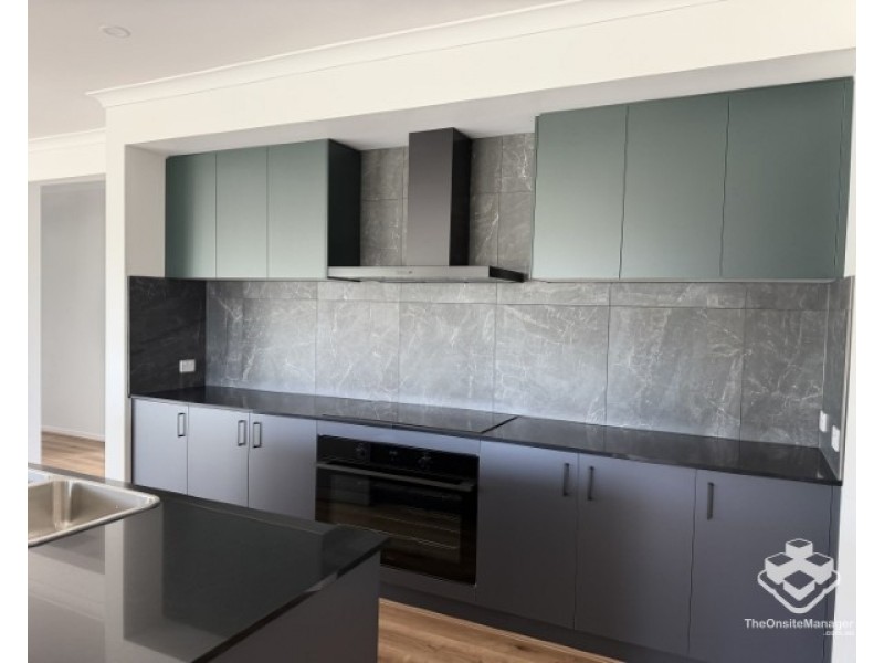 134 Beach Drive, Burrum Heads QLD 4659