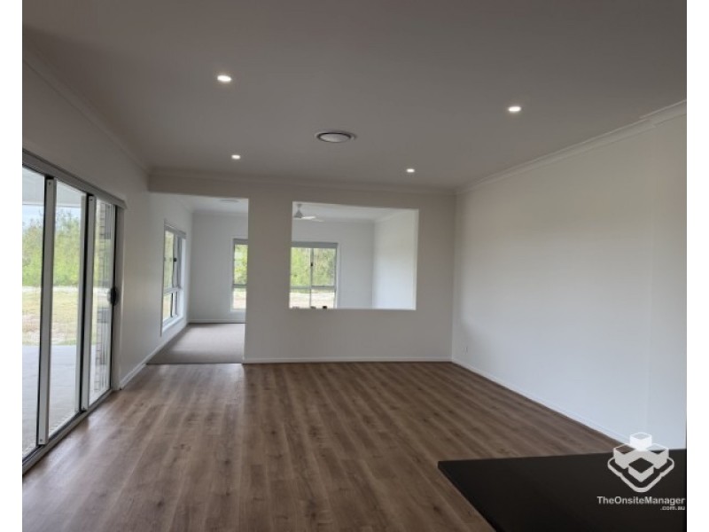 134 Beach Drive, Burrum Heads QLD 4659