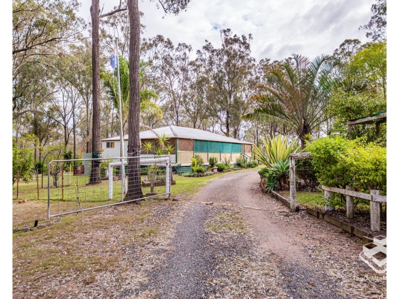 34 Kurrajong Drive, Nanango QLD 4615
