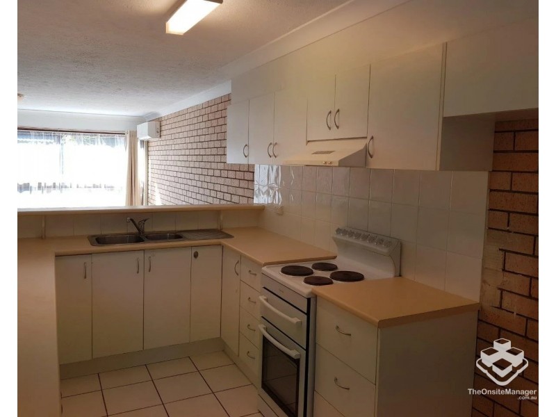 8/12 Shrike Court, Burleigh Waters QLD 4220