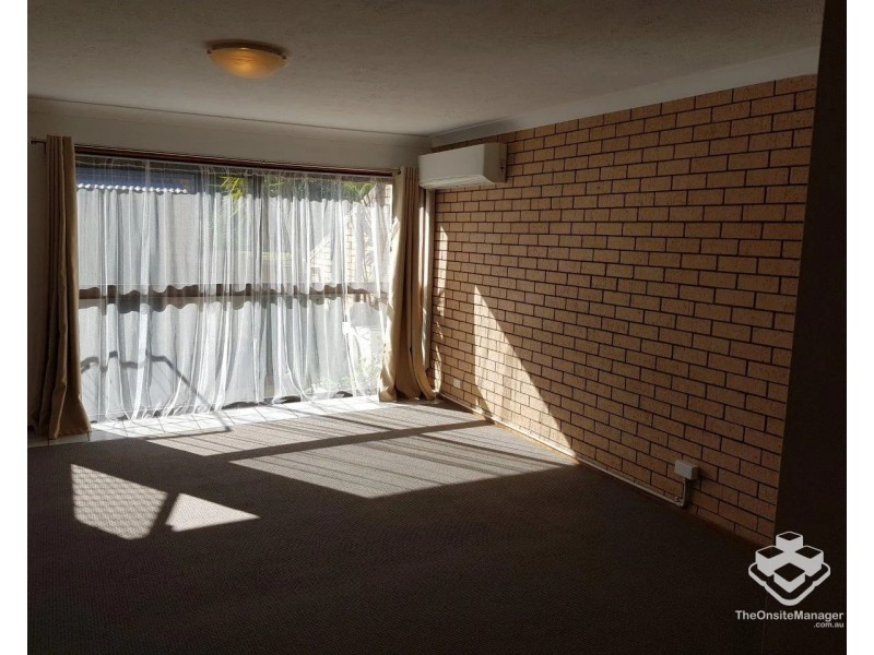8/12 Shrike Court, Burleigh Waters QLD 4220