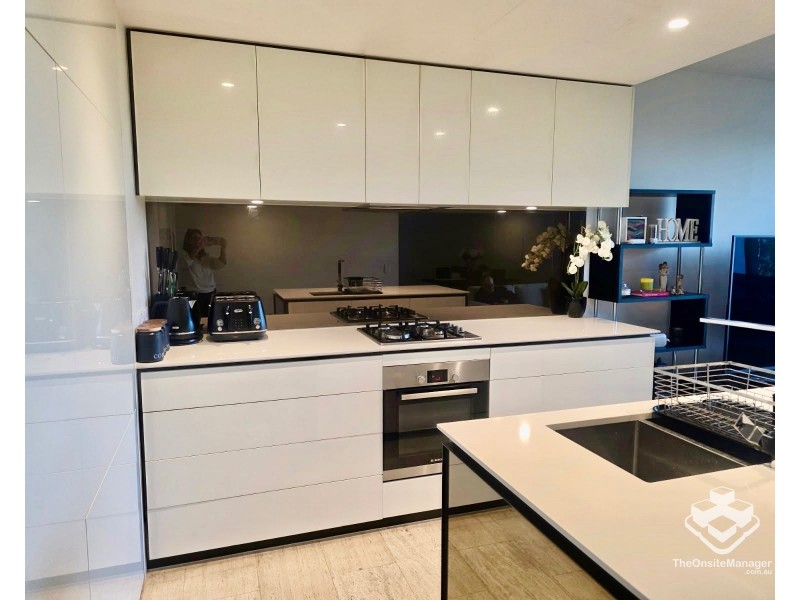 505d/1 The Concourse, Benowa QLD 4217