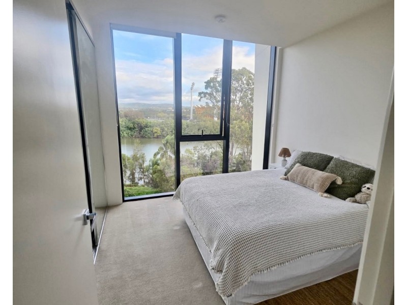 505d/1 The Concourse, Benowa QLD 4217
