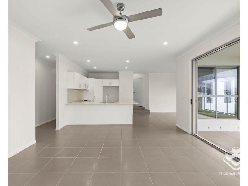 9 Scenic Crescent, Coomera QLD 4209