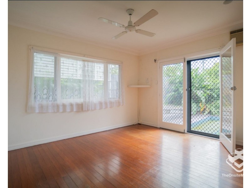 10 Alicia Street, Southport QLD 4215