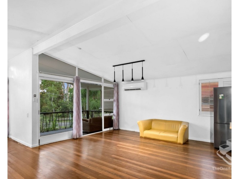 23 The Esplanade, St Lucia QLD 4067