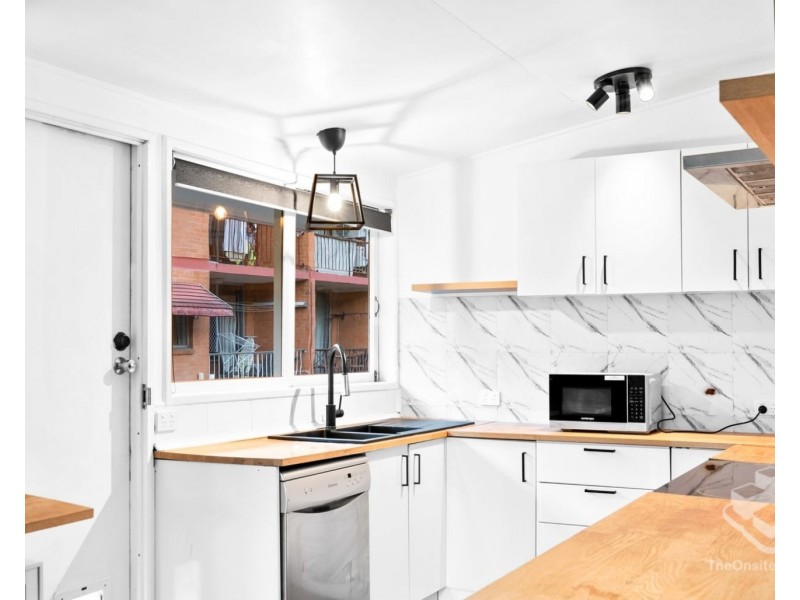 23 The Esplanade, St Lucia QLD 4067