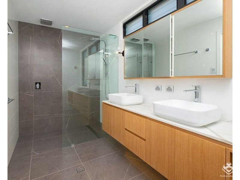 21 Quarry Street, Hamilton QLD 4007