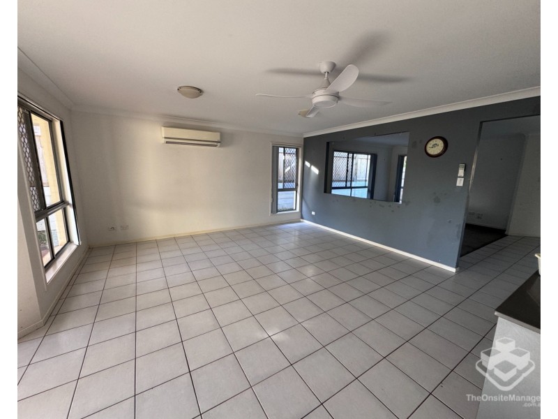 18 Shaw Place, Redland Bay QLD 4165