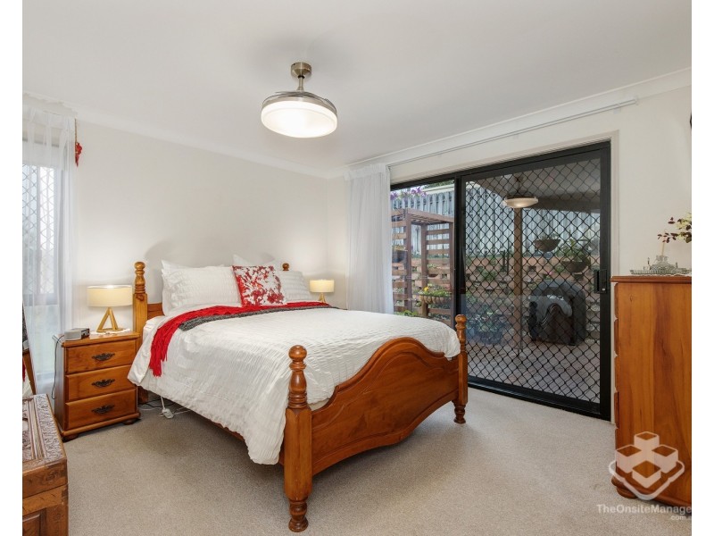 1 Studio Drive, Pacific Pines QLD 4211