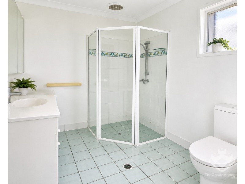 60 Briarwood Street, Carindale QLD 4152