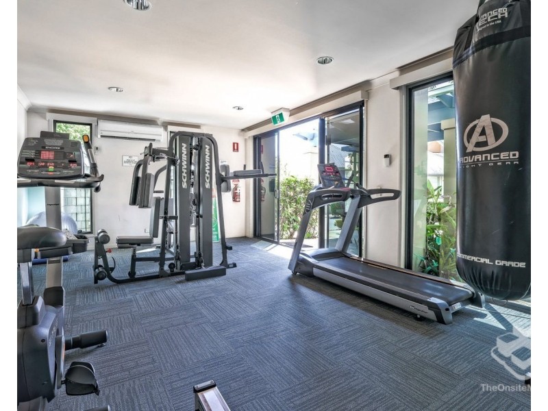 2102/1 The Vistas Drive, Carrara QLD 4211