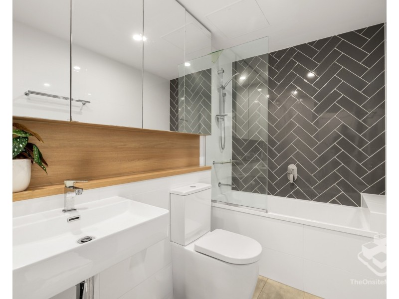 ID:21186926/ 10 Curwen Terrace, Chermside QLD 4032