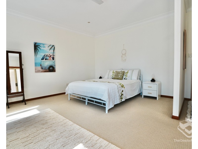 12 Saltwater Terrace, Helensvale QLD 4212