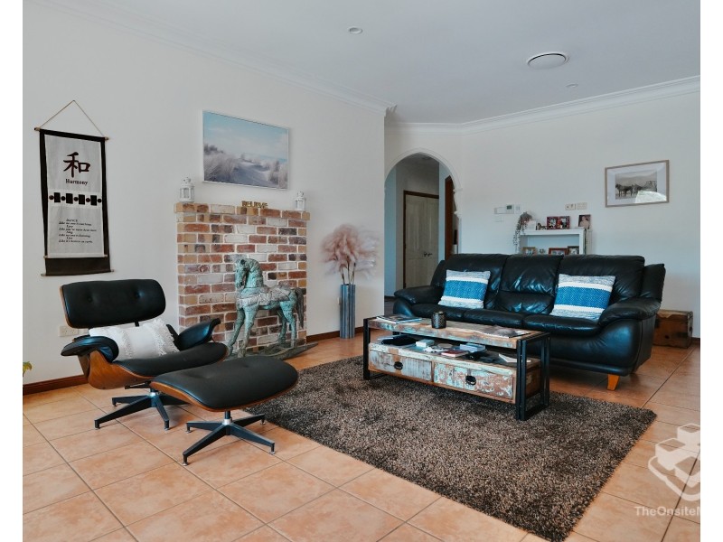 12 Saltwater Terrace, Helensvale QLD 4212