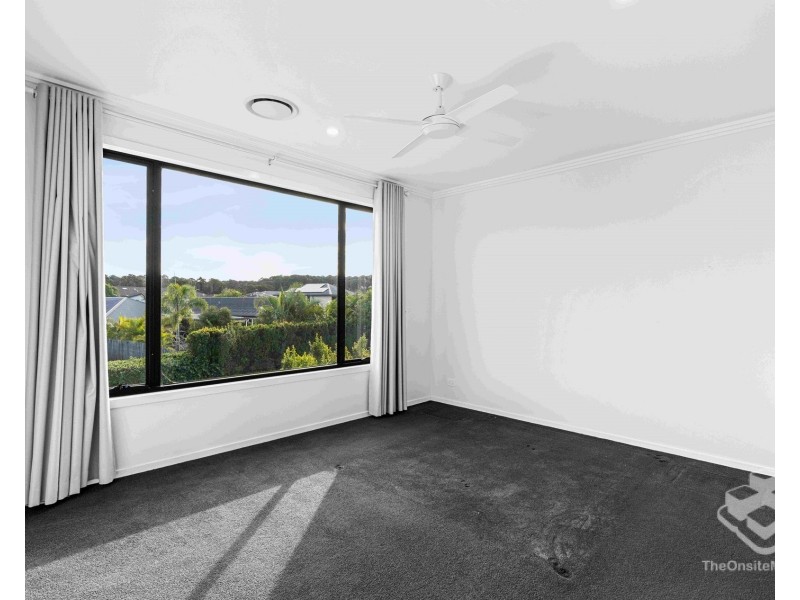 29 Santa Monica Boulevard, Hope Island QLD 4212
