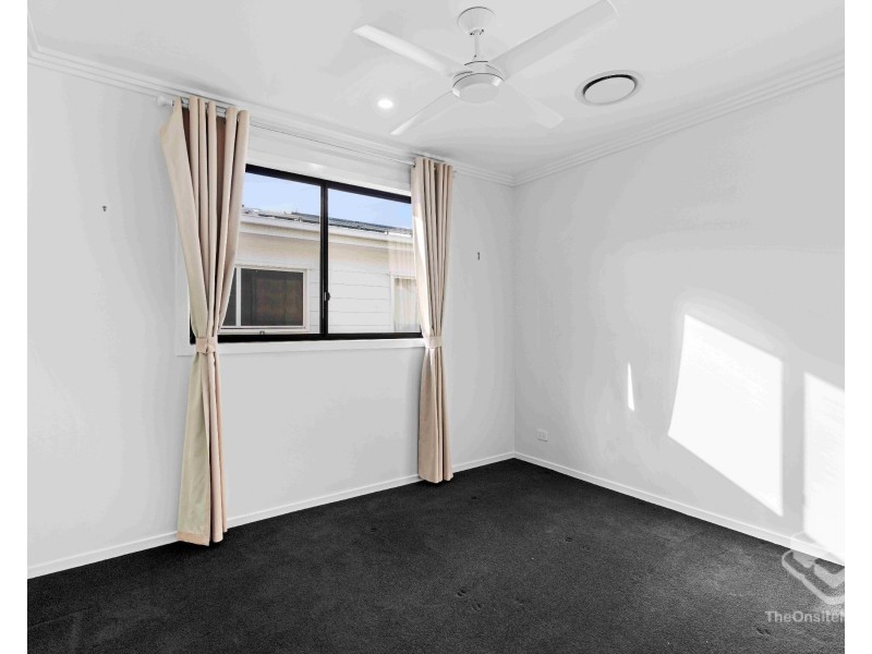 29 Santa Monica Boulevard, Hope Island QLD 4212