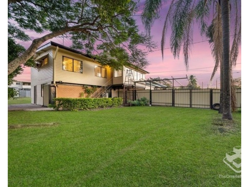 124 Bardon Road, Kingston QLD 4114