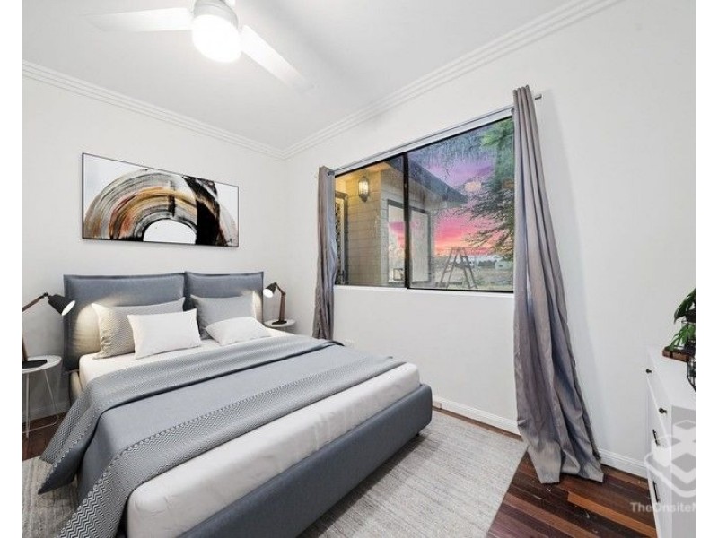 124 Bardon Road, Kingston QLD 4114