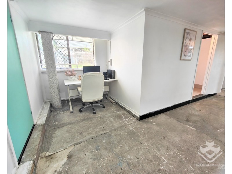124 Bardon Road, Kingston QLD 4114