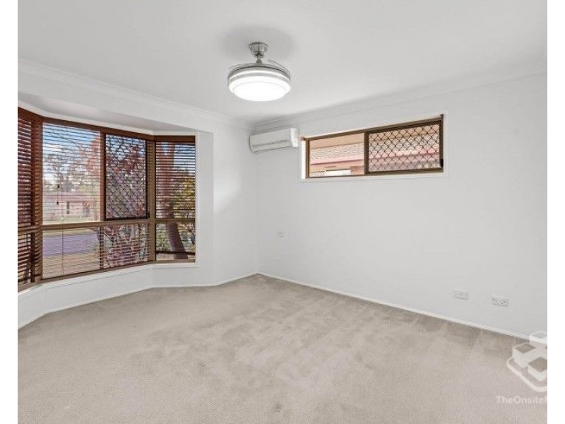 17 Allenby Crescent, Windaroo QLD 4207