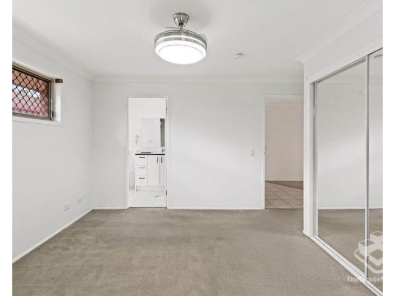 17 Allenby Crescent, Windaroo QLD 4207