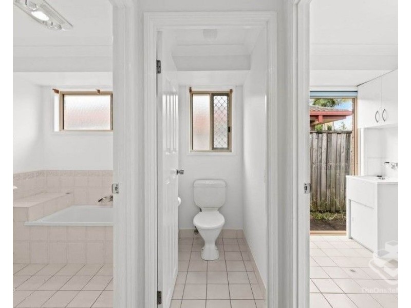 17 Allenby Crescent, Windaroo QLD 4207