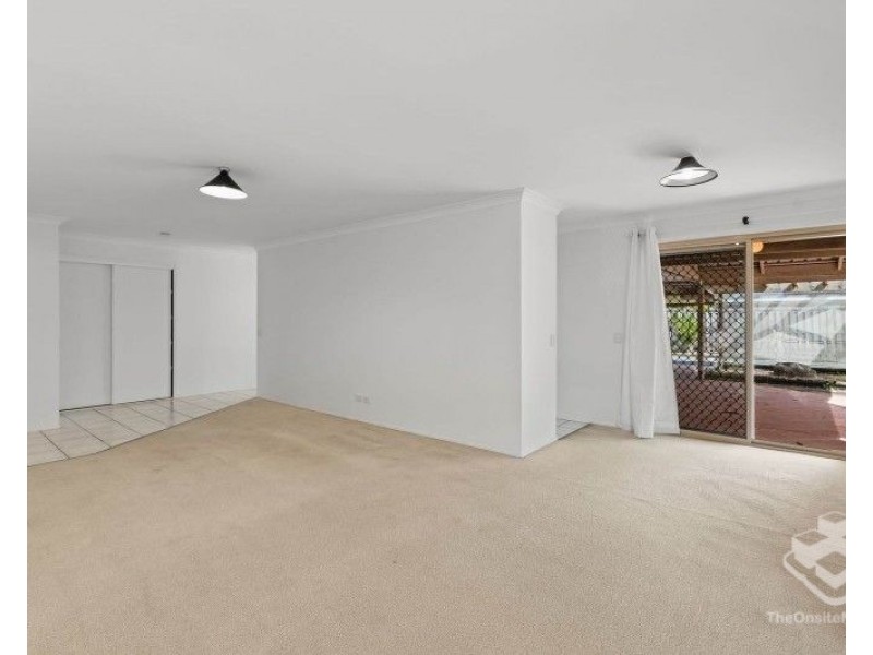 17 Allenby Crescent, Windaroo QLD 4207
