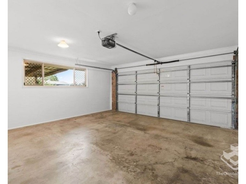 17 Allenby Crescent, Windaroo QLD 4207