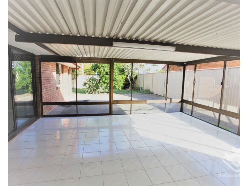 1 Orpheus Road, Mermaid Waters QLD 4218