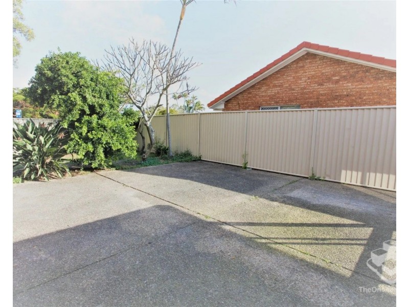 1 Orpheus Road, Mermaid Waters QLD 4218