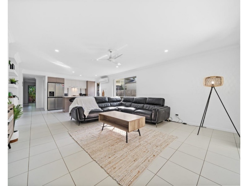 47 Pyrus Place, Redland Bay QLD 4165