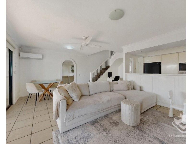 34/60 Caseys Road, Hope Island QLD 4212