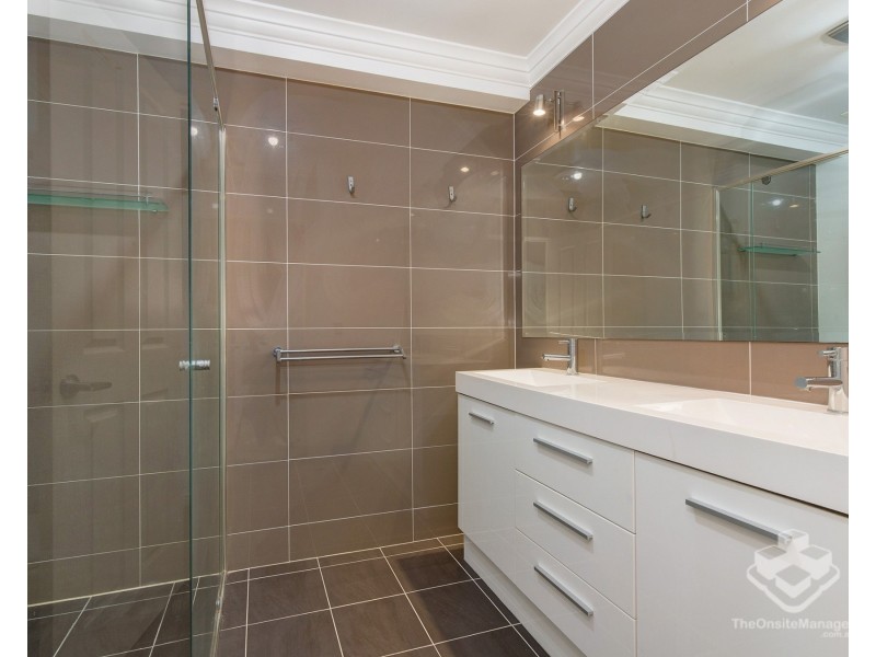 45/82 Limetree Parade, Runaway Bay QLD 4216