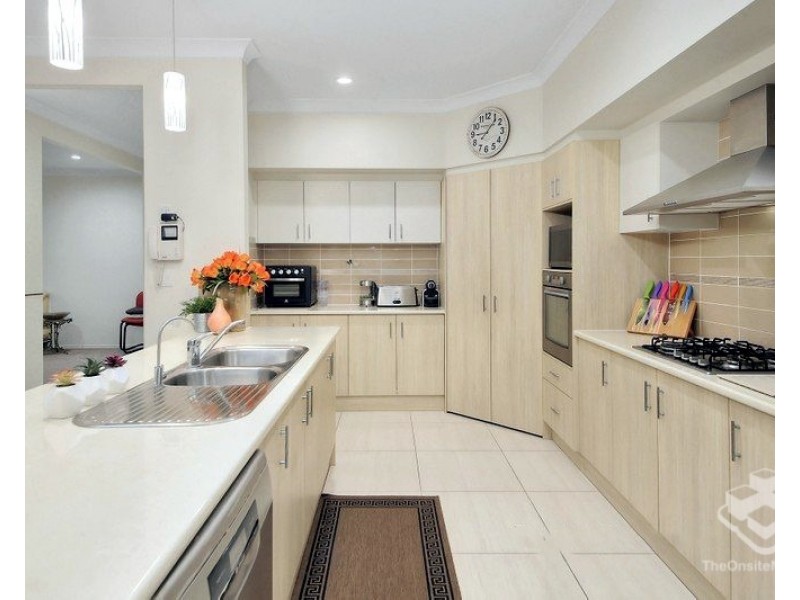 11 Stevenson Street, Calamvale QLD 4116
