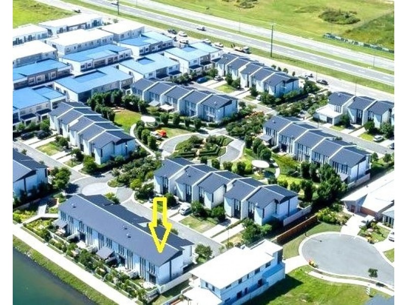 16/126 Marina Quays Boulevard, Hope Island QLD 4212