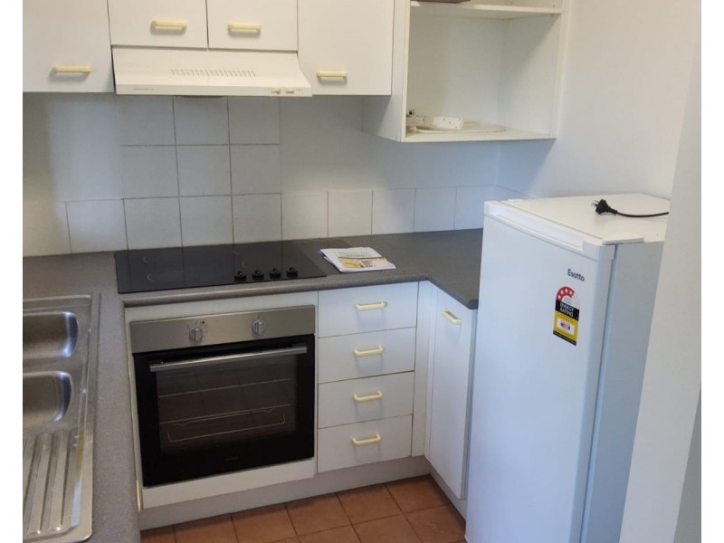 20/3-5 Barranbali Street, Surfers Paradise QLD 4217