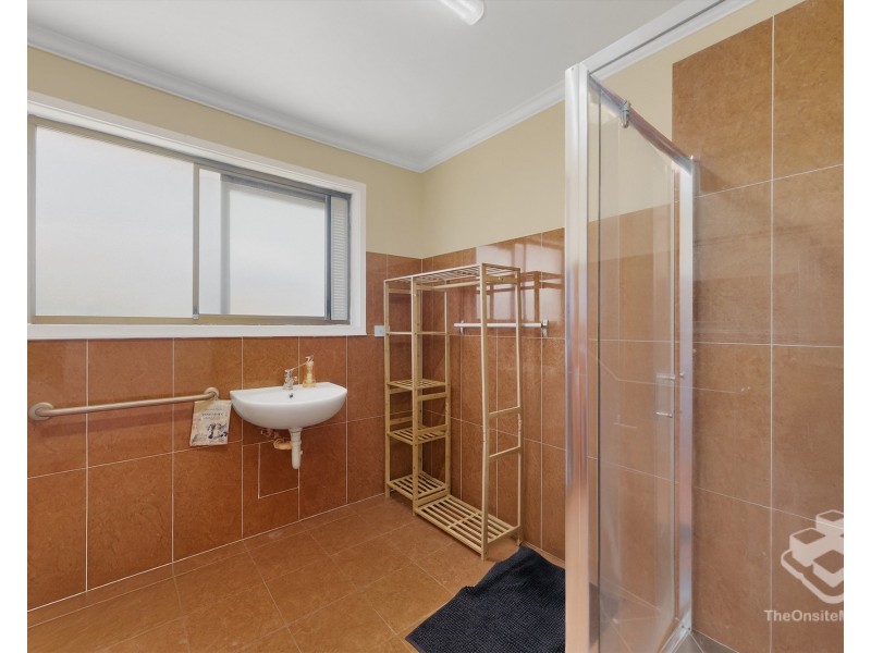 92 Ashmore Road, Bundall QLD 4217