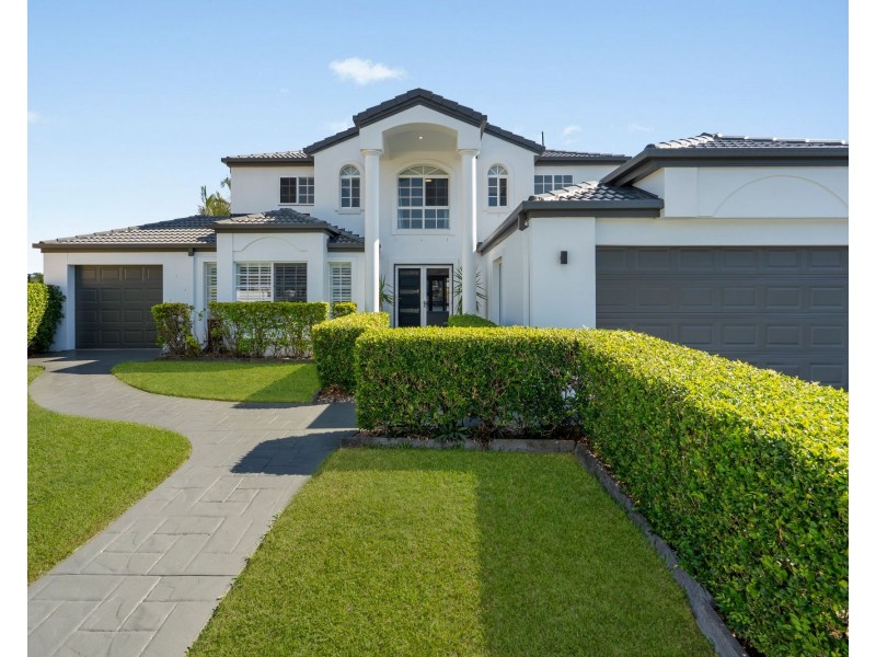 38 Lakeshore Drive, Helensvale QLD 4212
