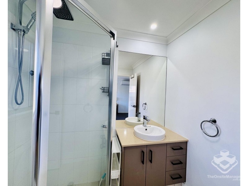 10/446 Pine Ridge Road, Coombabah QLD 4216