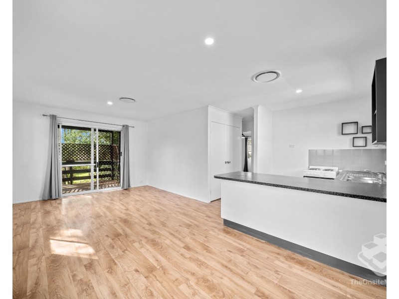 27 Woodlands Drive, Stapylton QLD 4207