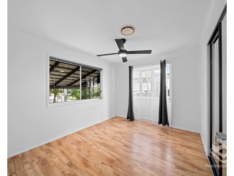 27 Woodlands Drive, Stapylton QLD 4207