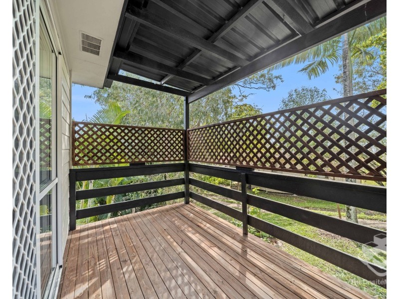27 Woodlands Drive, Stapylton QLD 4207