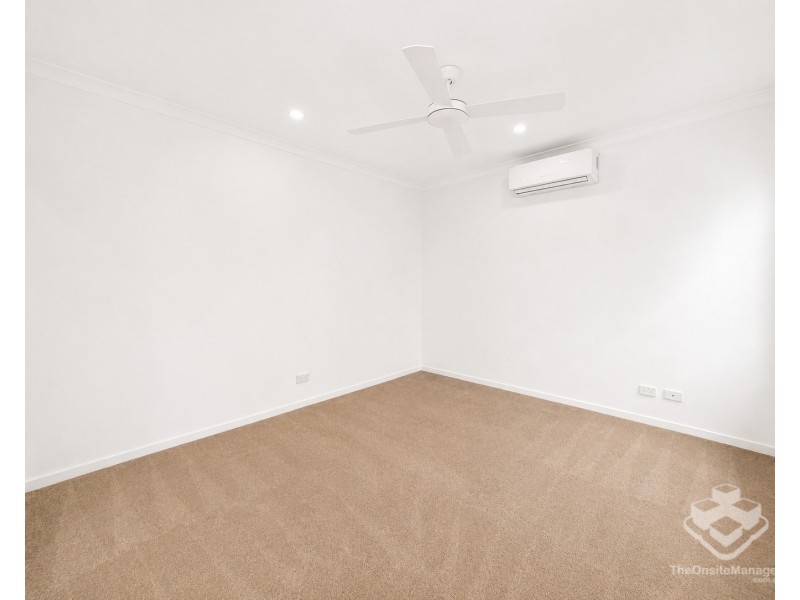 30 Compass Drive, Biggera Waters QLD 4216