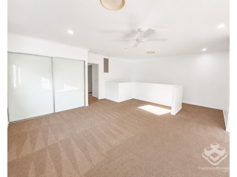 30 Compass Drive, Biggera Waters QLD 4216