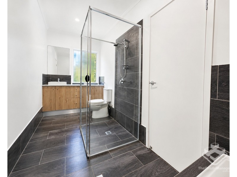 30 Compass Drive, Biggera Waters QLD 4216