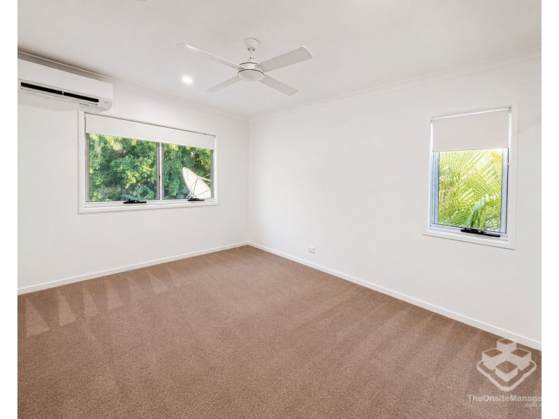 30 Compass Drive, Biggera Waters QLD 4216