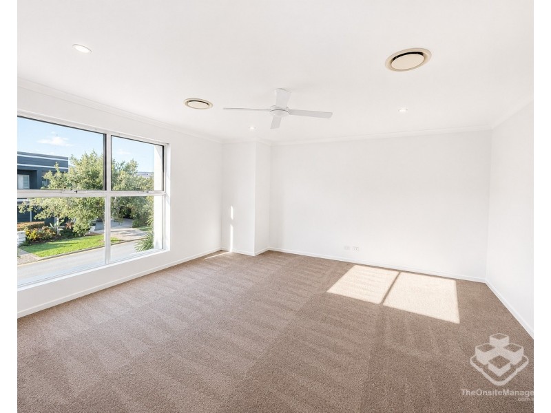 30 Compass Drive, Biggera Waters QLD 4216