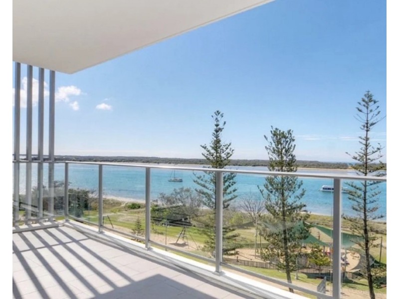 ID:21187822/378 Marine Parade, Labrador QLD 4215