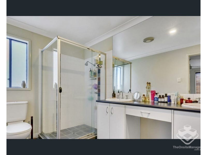 10 Parkside Place, Forest Lake QLD 4078